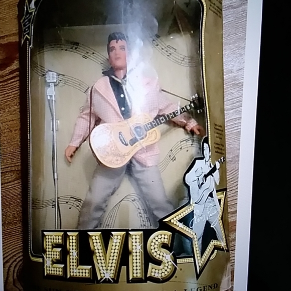 Elvis Presley Jail House ROCK TEEN IDOL πΈ Barbie Mattel - Picture 2 of 16